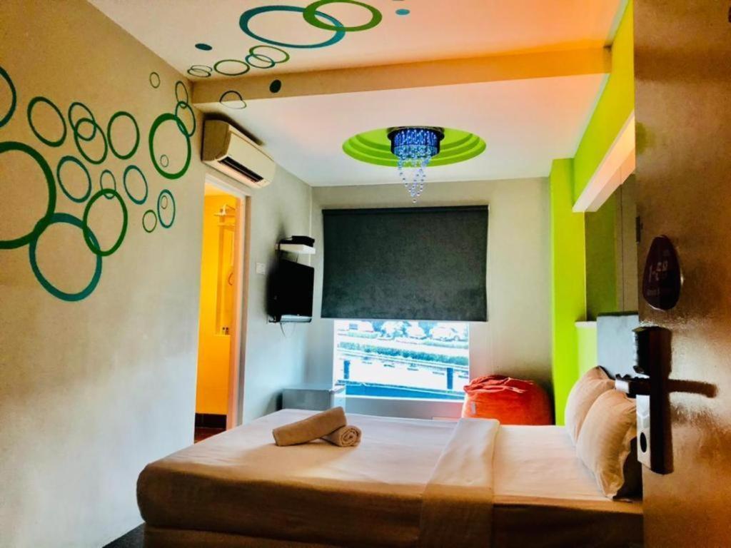 Hotel Zamburger Bliss Johor Bahru Exterior foto